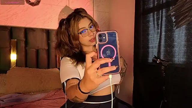 Susana Williamss online show from March 20, 7:37 pm