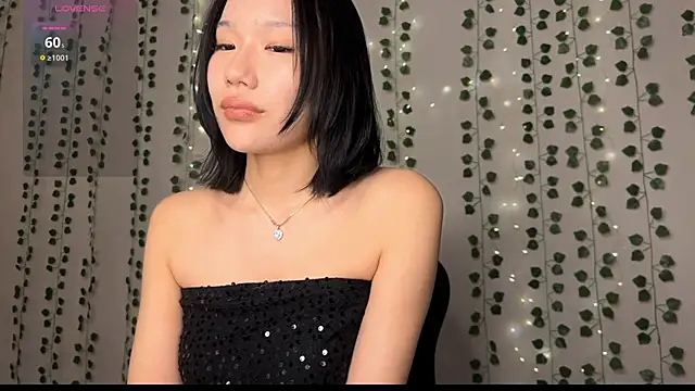 Asian Vi online show from April 26, 7:44 pm