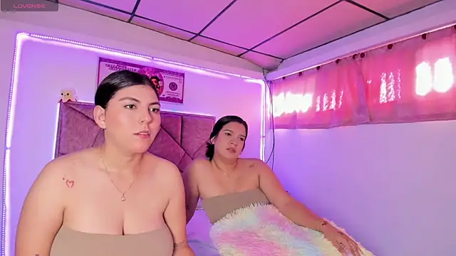 Snapshot of Cristal_Smith20 chatting on December 5, 12:48 pm Cristal Smith20 online show from December 5, 12:48 pm