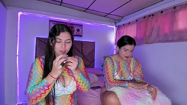 Snapshot of Cristal_Smith20 chatting on October 2, 12:52 pm Cristal Smith20 online show from October 2, 12:52 pm