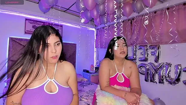 Snapshot of Cristal_Smith20 chatting on February 13, 1:11 pm Cristal Smith20 online show from February 13, 1:11 pm