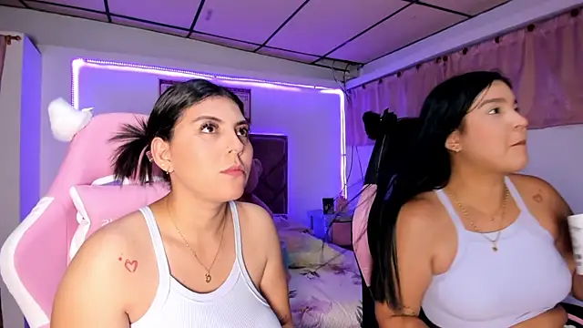 Cristal Smith20 online show from March 14, 12:38 am