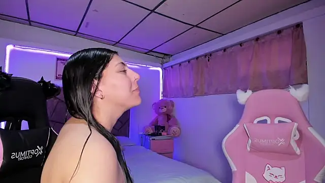 Cristal Smith20 online show from April 10, 1:51 pm