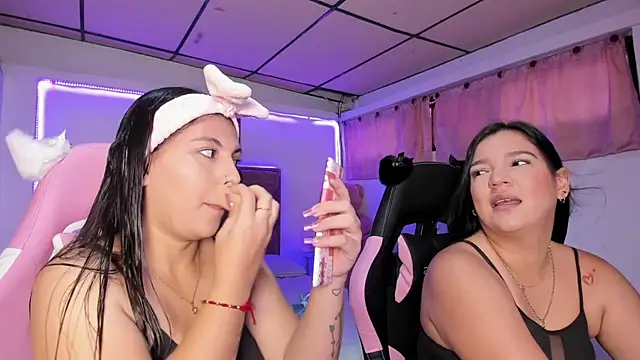 Cristal Smith20 online show from April 8, 12:39 pm