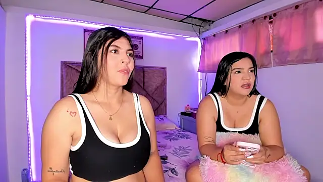 Snapshot of Cristal_Smith20 chatting on February 21, 1:46 pm Cristal Smith20 online show from February 21, 1:46 pm