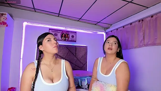 Snapshot of Cristal_Smith20 chatting on November 27, 1:17 am Cristal Smith20 online show from November 27, 1:17 am