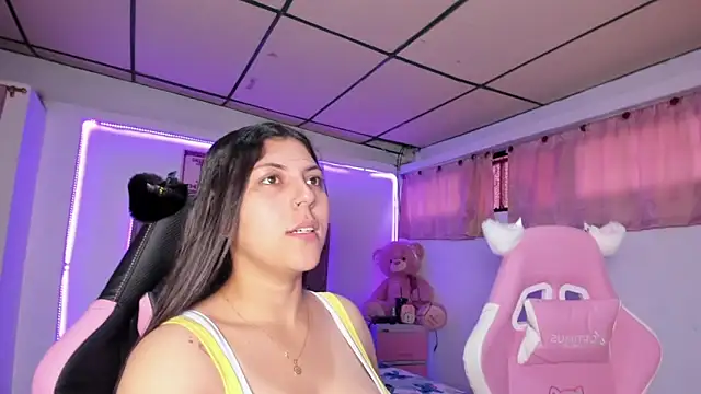 Cristal Smith20 online show from April 13, 12:20 pm