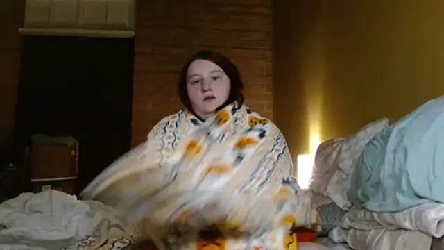 BubblyMoonie online show from December 21, 2:03 am