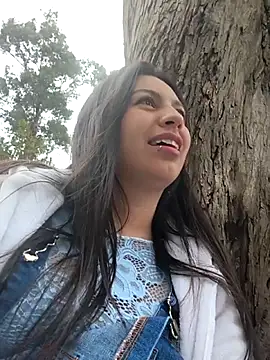 Snapshot of Nat_XxX chatting on November 19, 7:47 pm Nat XxX online show from November 19, 7:47 pm