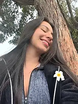 Snapshot of Nat_XxX chatting on December 16, 8:13 pm Nat XxX online show from December 16, 8:13 pm