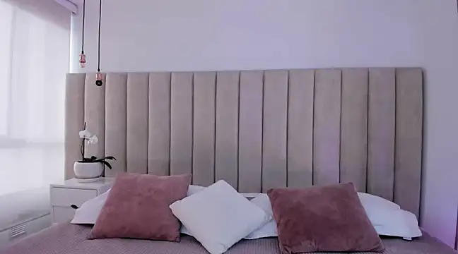 Snapshot of miss_martiina chatting on March 16, 10:09 pm miss martiina online show from March 16, 10:09 pm