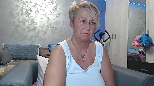 RosesandLillies online show from March 7, 6:24 pm