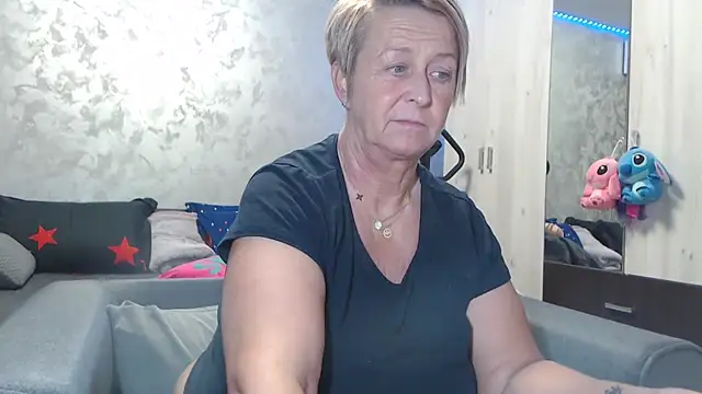 RosesandLillies online show from March 15, 5:53 pm