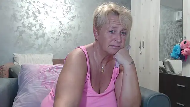 RosesandLillies online show from September 17, 5:26 pm