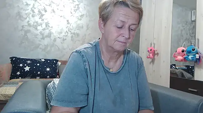 RosesandLillies online show from March 16, 6:55 pm