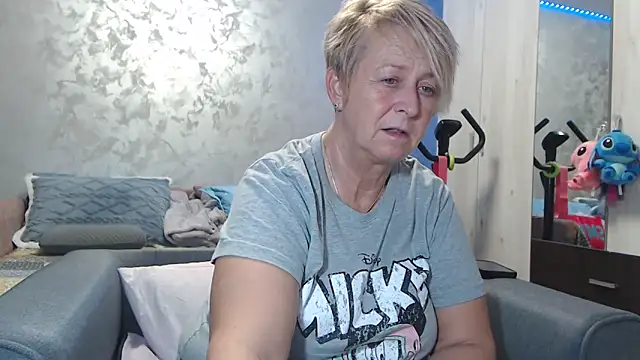 RosesandLillies online show from March 3, 5:53 pm