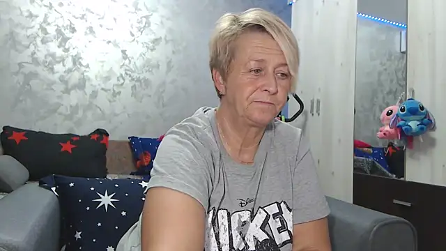 RosesandLillies online show from March 30, 5:25 pm