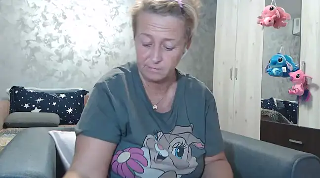 RosesandLillies online show from March 14, 4:40 pm