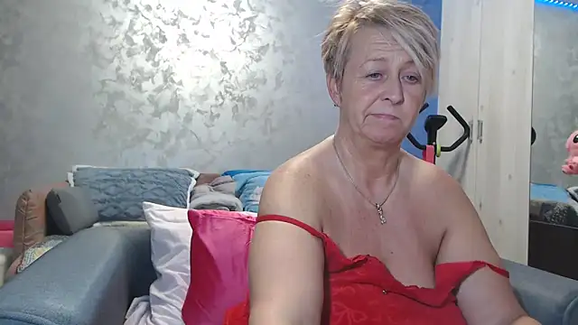 RosesandLillies online show from March 4, 5:42 pm