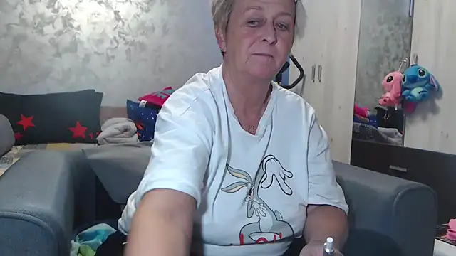 RosesandLillies online show from March 18, 5:36 pm