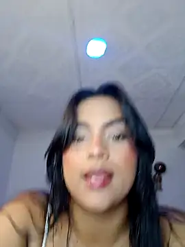 victoria roussee online show from February 26, 7:19 am