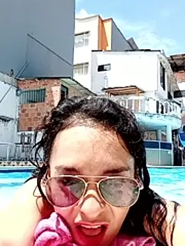 NatashaRex online show from April 21, 3:29 pm