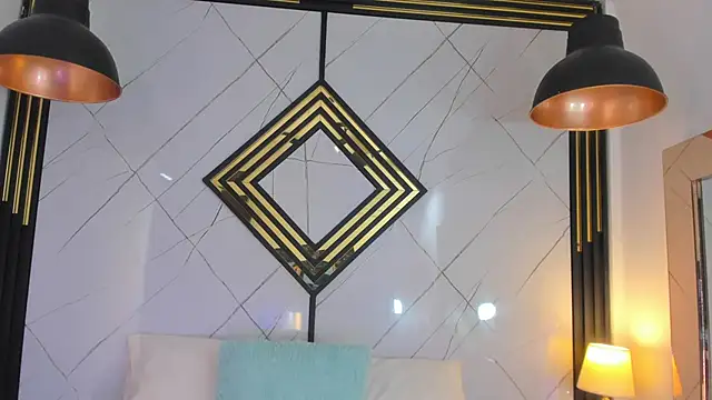 Snapshot of EmilyDiaaz chatting on November 6, 12:31 pm EmilyDiaaz online show from November 6, 12:31 pm