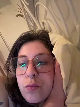 Rosiee69  online show from March 23, 3:43 am