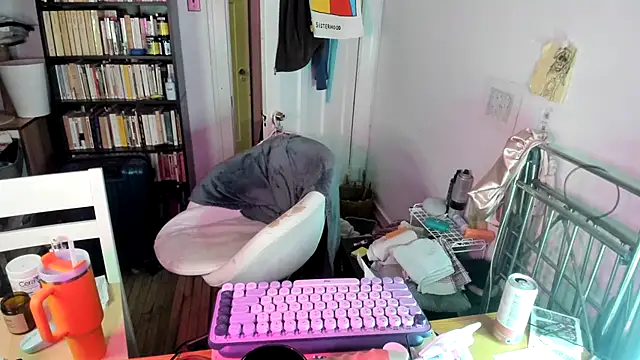 Rosiee69  online show from November 9, 2:26 am