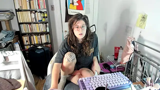 Rosiee69  online show from November 29, 2:28 pm