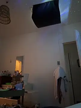 Rosiee69  online show from March 7, 12:01 pm