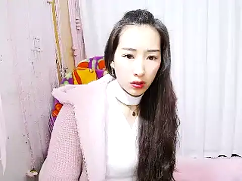 Snapshot of hebe-02 chatting on February 20, 12:08 am hebe-02 online show from February 20, 12:08 am