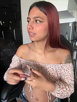 Emily-teen online show from November 7, 1:48 pm