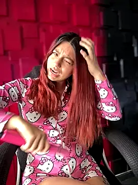 Emily-teen online show from December 1, 7:26 pm