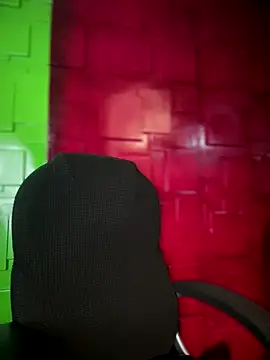 Emily-teen online show from December 13, 8:04 pm