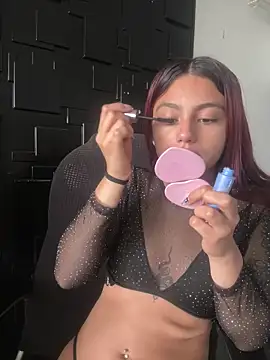 Emily-teen online show from November 15, 2:32 pm