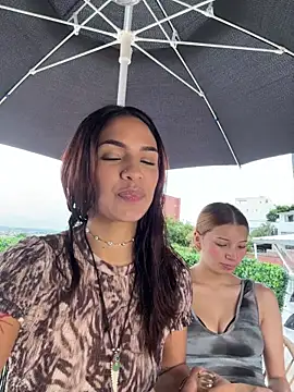 Alice surprise online show from November 12, 10:13 pm