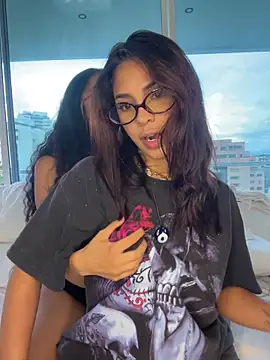 Alice surprise online show from November 19, 10:10 pm