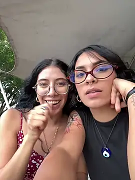 Alice surprise online show from January 10, 9:43 pm