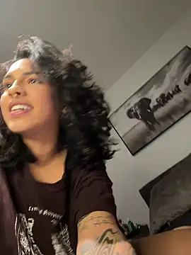 Snapshot of Alice_surprise chatting on July 18, 3:37 am Alice surprise online show from July 18, 3:37 am