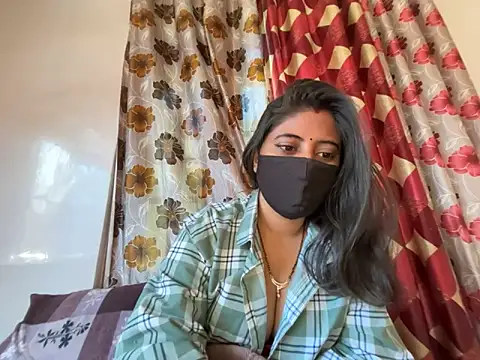 Snapshot of okbent chatting on November 3, 7:24 am okbent online show from November 3, 7:24 am