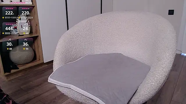 Snapshot of ThaiBoo chatting on February 22, 3:42 am ThaiBoo online show from February 22, 3:42 am