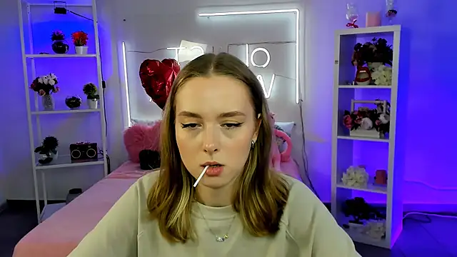 JenniferGraces online show from March 21, 7:35 pm