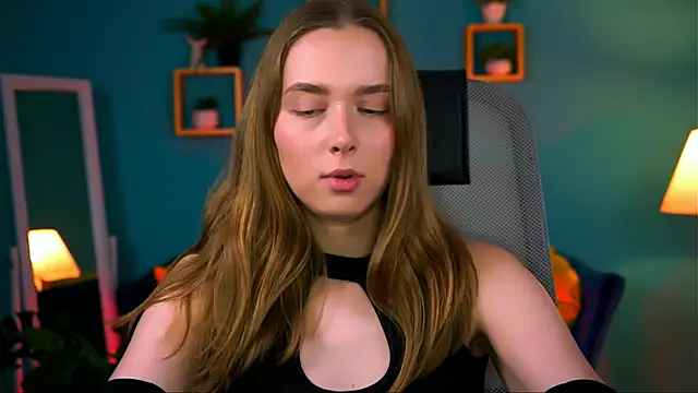 JenniferGraces online show from September 19, 9:19 pm