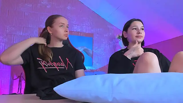 JenniferGraces online show from February 27, 9:03 pm