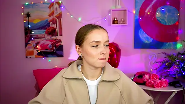 JenniferGraces online show from February 26, 11:21 am