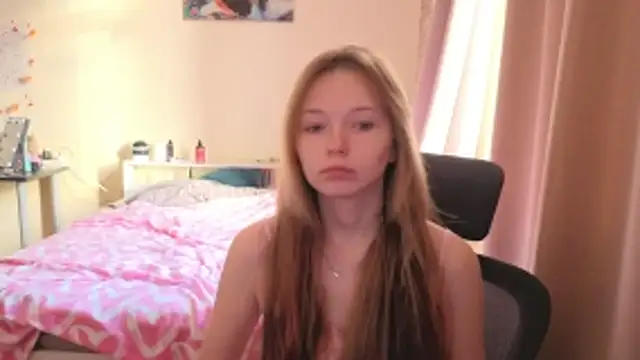 Snapshot of boozekirs_ chatting on November 20, 5:30 am boozekirs online show from November 20, 5:30 am