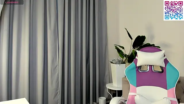 boozekirs  online show from January 16, 11:25 am