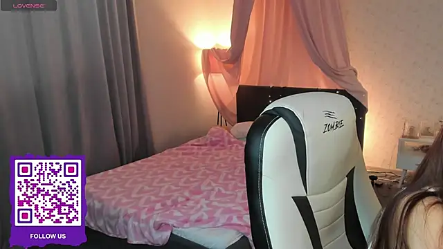 Snapshot of boozekirs_ chatting on September 13, 2:22 am boozekirs online show from September 13, 2:22 am