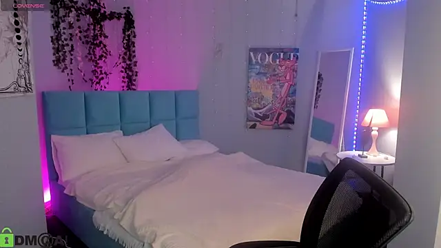 boozekirs  online show from April 8, 3:08 am